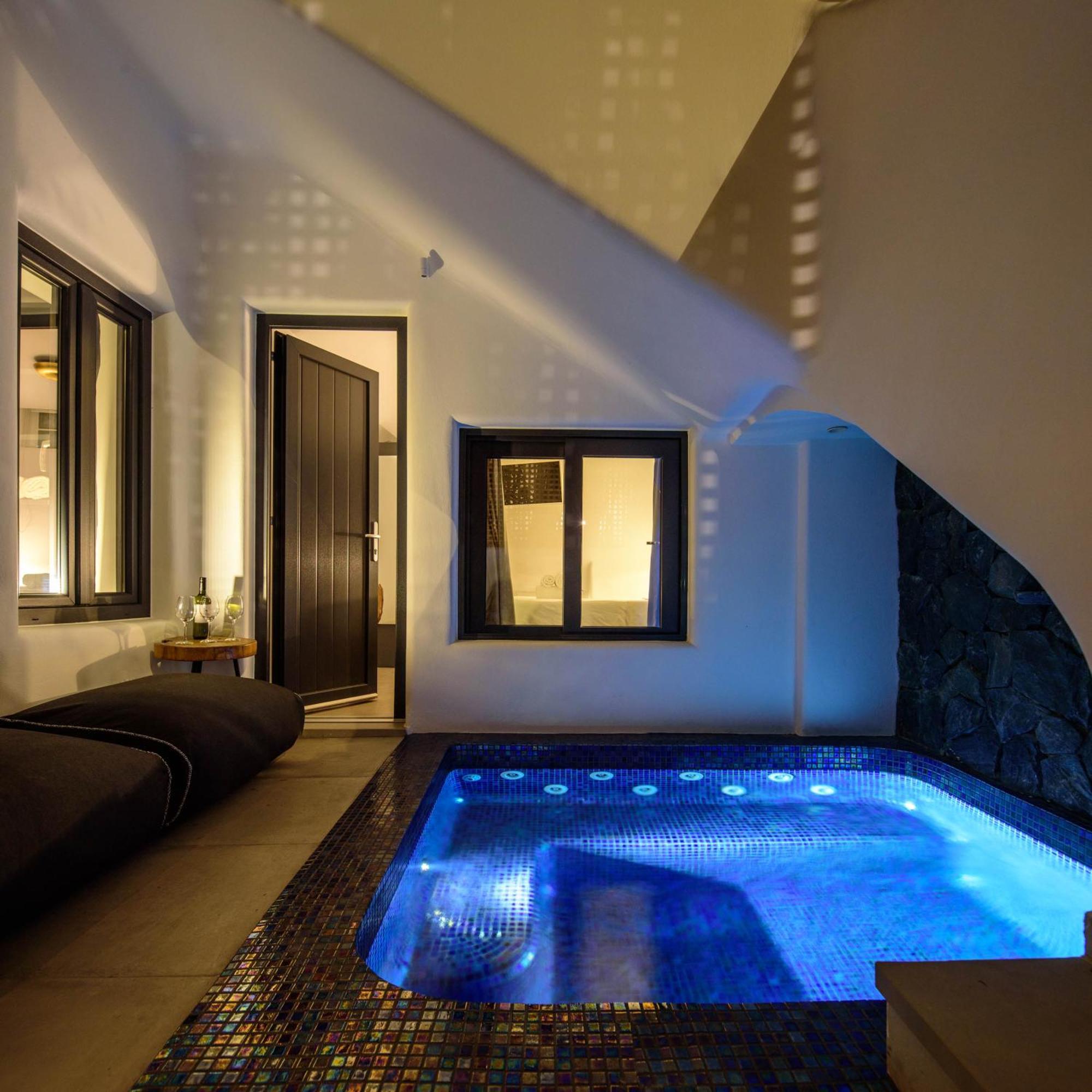 Secret Spot Luxury Villa Fira  Zewnętrze zdjęcie