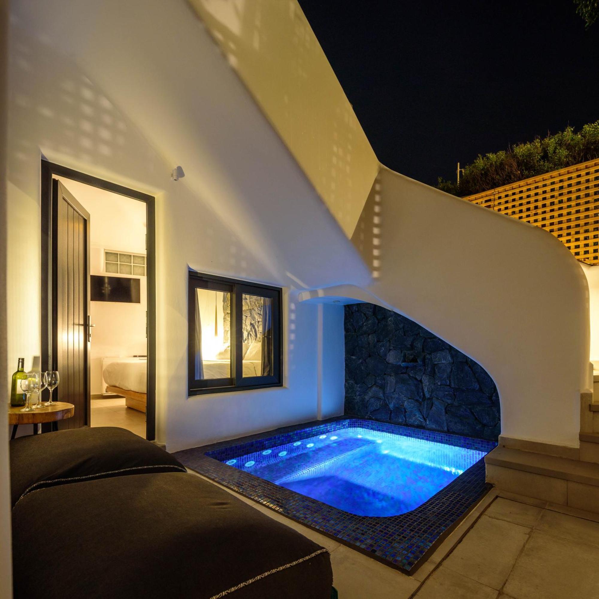 Secret Spot Luxury Villa Fira  Zewnętrze zdjęcie